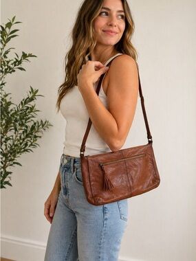 Day & Mood Genuine Leather Crossbody/Shoulder Bag Brown Boho Tassel Zip